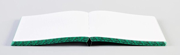 Блокнот Nuuna Graphic Write Against The Machines 16,5 х 22 см в крапку