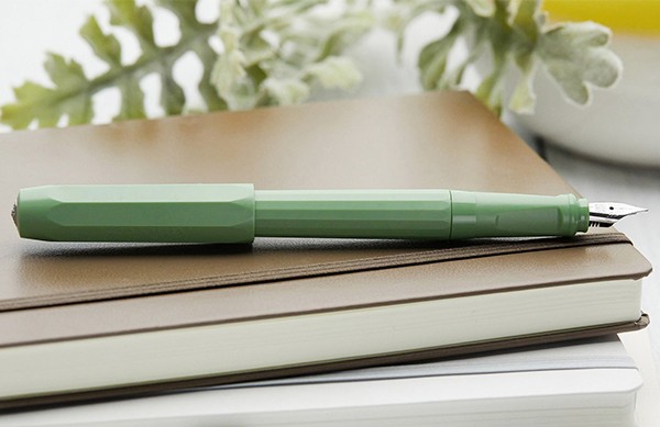 Чорнильна ручка Kaweco Perkeo Jungle Green світло-зелена перо F (тонке)