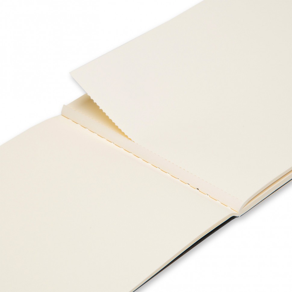 Скетчбук Moleskine Art Cahier середній 21 х 13 см нелінований чорний 