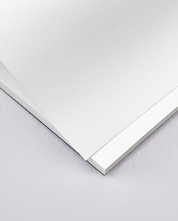 Скетчбук Nuuna Studio Everything You Can Imagine 22,5 х 29 см нелінований