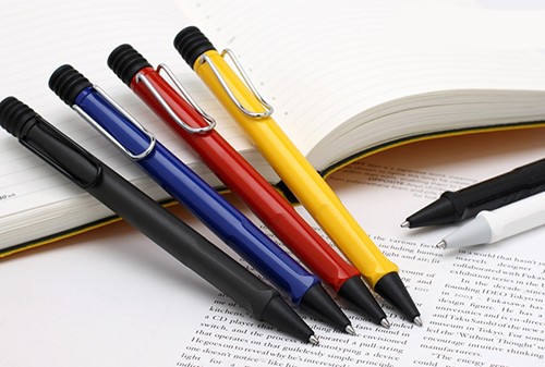 Кулькова ручка Lamy Safari синя 1,0 мм 