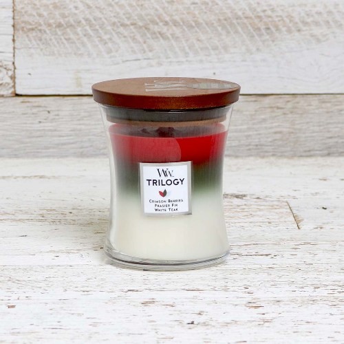 Ароматична свіча WoodWick Medium Trilogy Winter Garland 275 г 