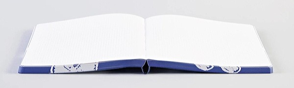 Блокнот Nuuna Graphic Head In The Clouds 16,5 х 22 см в крапку