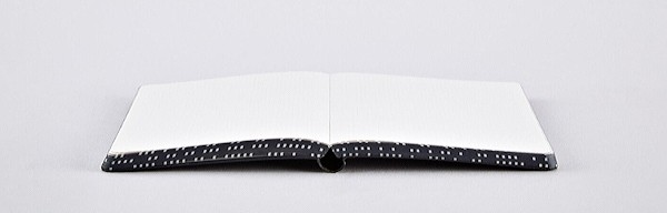 Блокнот Nuuna Graphic Analog 10,8 х 15 см в крапку