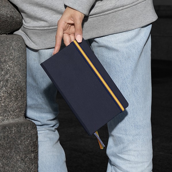 Блокнот Moleskine x K-Way середній 13 х 21 см в лінію синій нейлон