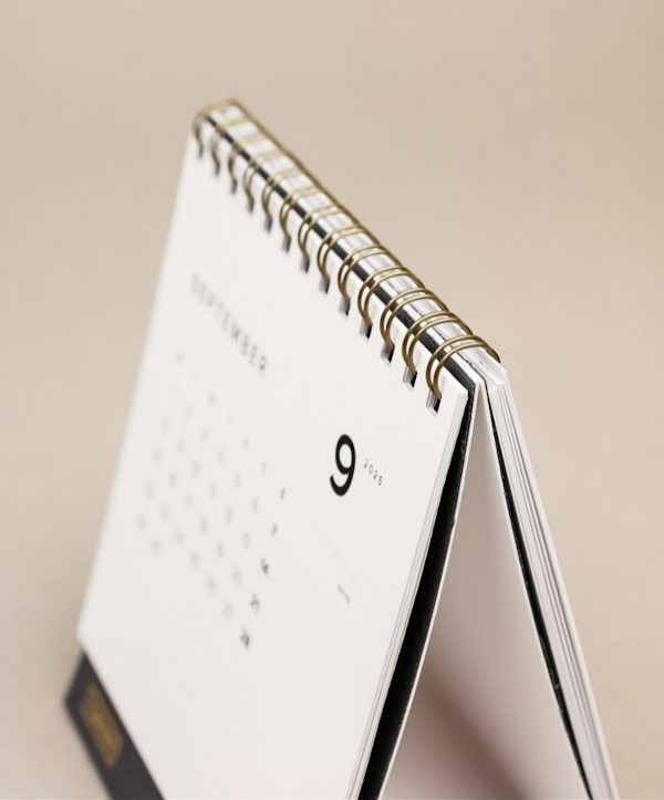 Настільний календар Fenimore Desk Calendar на 2025 рік