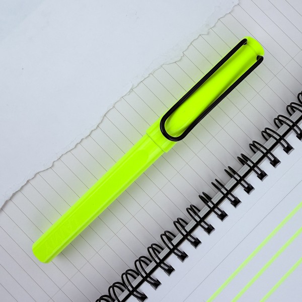 Ролерна ручка Lamy Safari Neon Yellow 1,0 мм