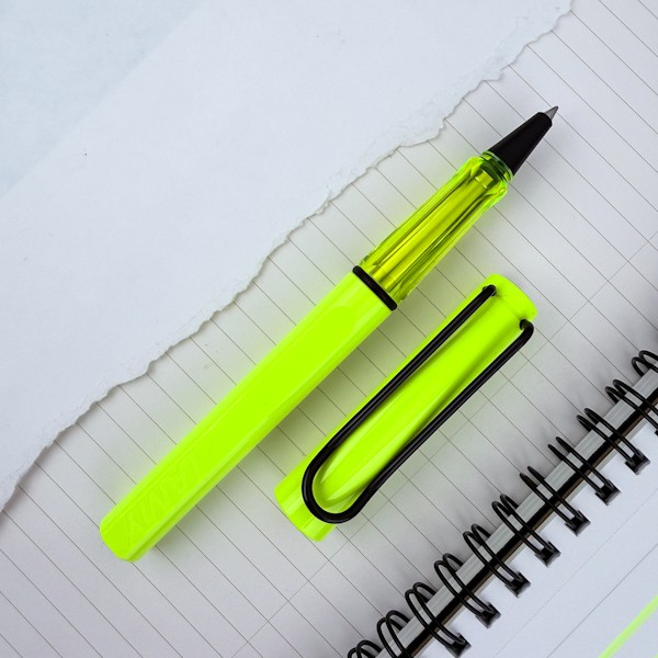 Ролерна ручка Lamy Safari Neon Yellow 1,0 мм