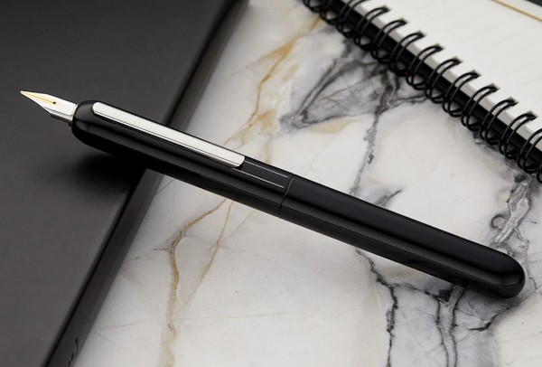 Чорнильна ручка Lamy Dialog 3 чорний лак перо F (тонке)