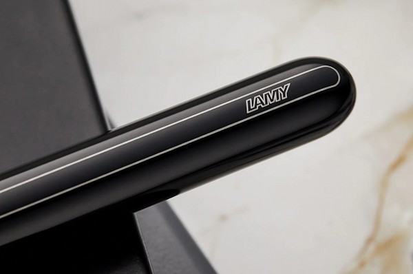 Чорнильна ручка Lamy Dialog 3 чорний лак перо F (тонке)