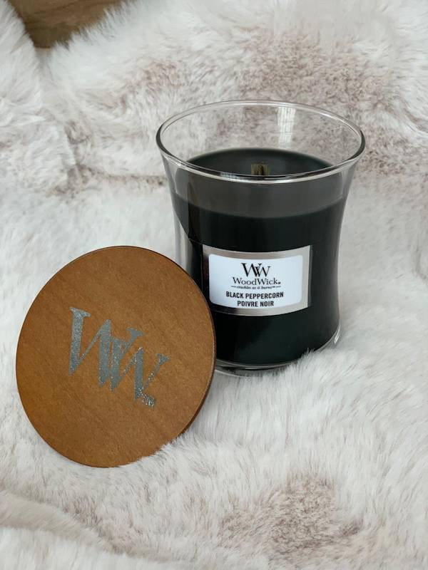 Ароматична свіча WoodWick Medium Black Peppercorn 275 г
