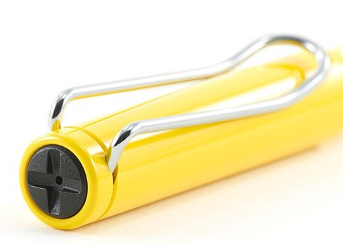 Чорнильна ручка Lamy Safari жовта перо F (тонке)